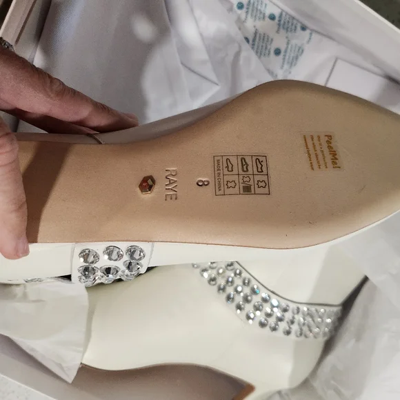 Raye Alvar Kitten Boot in Bone - Picture 5 of 10